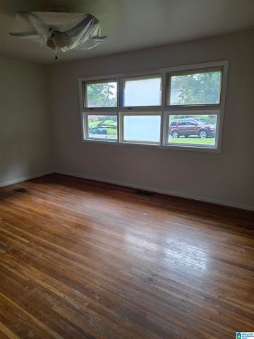 956 REEDWOOD LANE, Birmingham, AL 35235
