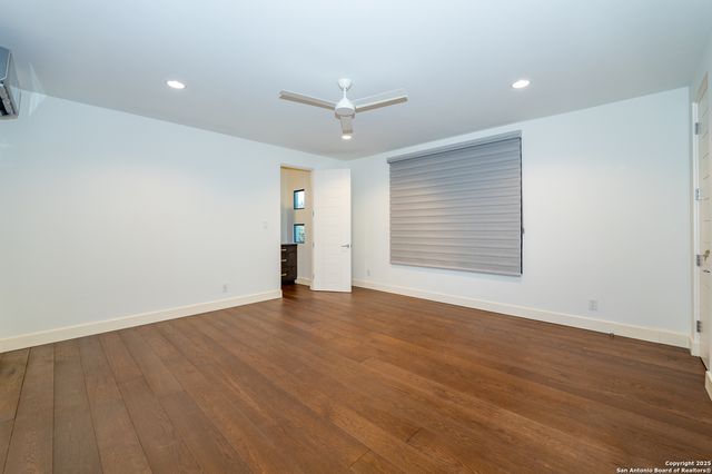 100 Canterbury Hill, Terrell Hills, TX 78209