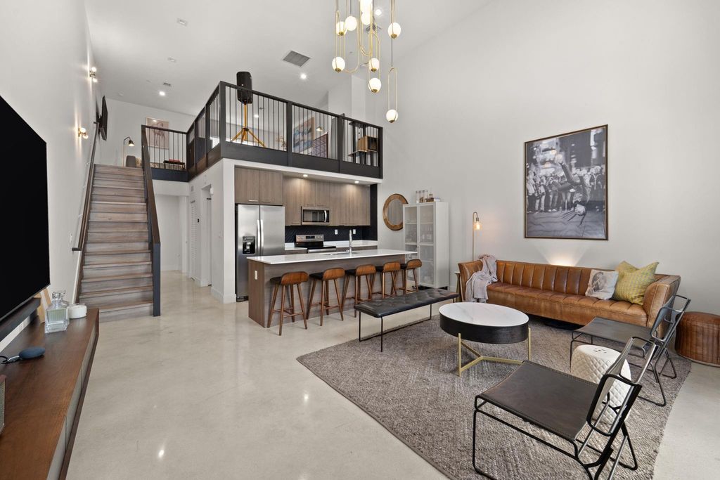 410 NE 36th St 10, Oakland Park, FL 33334