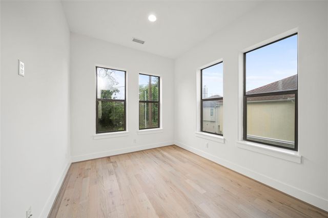 5506 Bosque Street, Houston, TX 77056