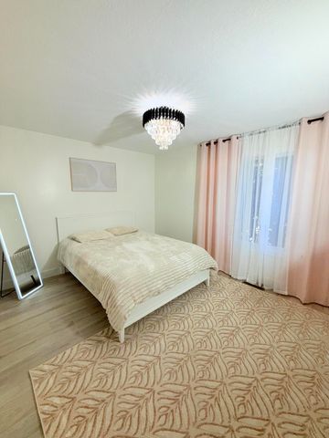 4916 S Buckingham Lane, Springfield, MO 65810