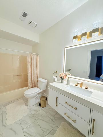 4916 S Buckingham Lane, Springfield, MO 65810