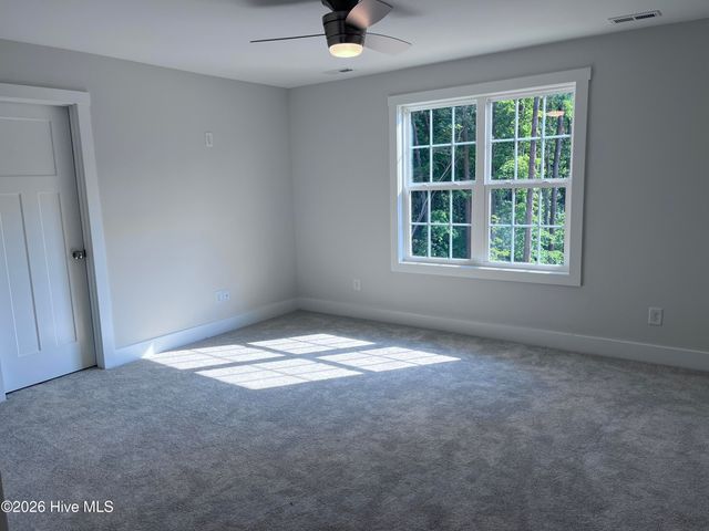 613 Jumper Court, Southern Pines, NC 28387