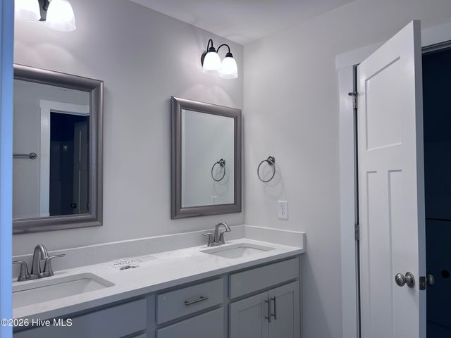 613 Jumper Court, Southern Pines, NC 28387