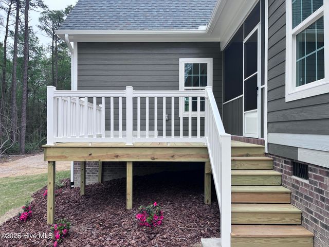 613 Jumper Court, Southern Pines, NC 28387