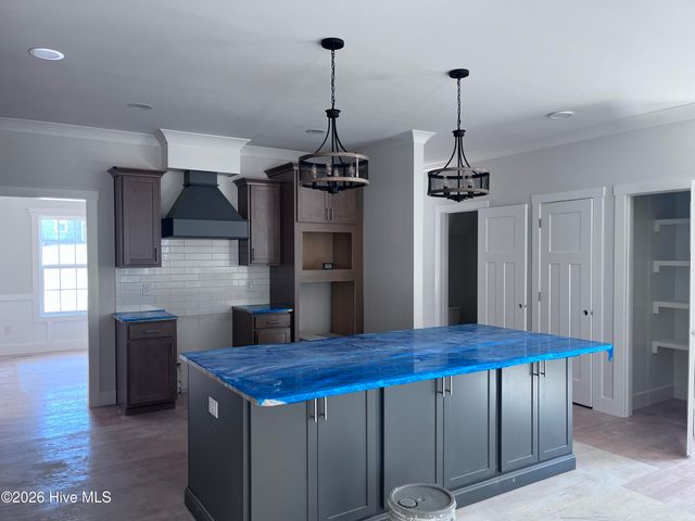 613 Jumper Court, Southern Pines, NC 28387