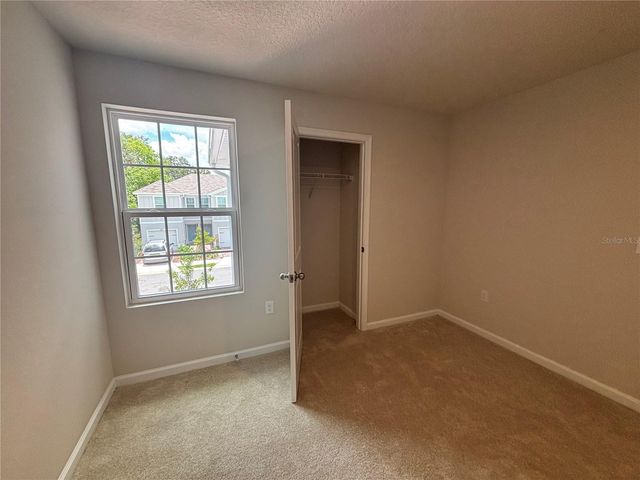 2212 FLUORESCENT WAY, South Daytona, FL 32119