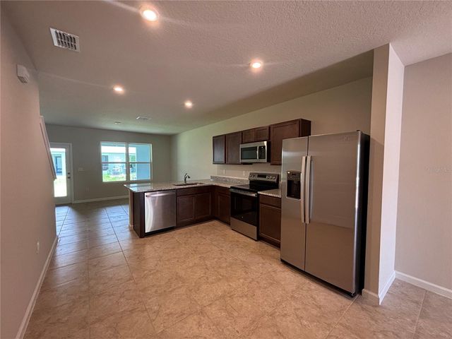 2212 FLUORESCENT WAY, South Daytona, FL 32119