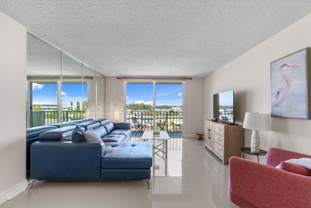 1009 N Ocean Boulevard 603, Pompano Beach, FL 33062