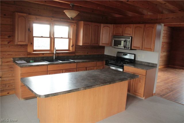 170 Fred Smith Road, New Matamoras, OH 45767