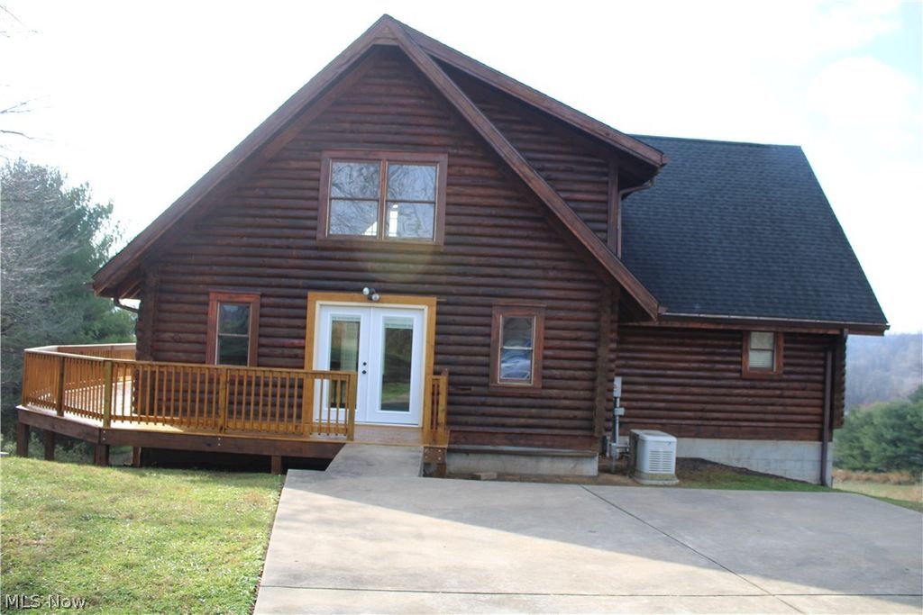 170 Fred Smith Road, New Matamoras, OH 45767