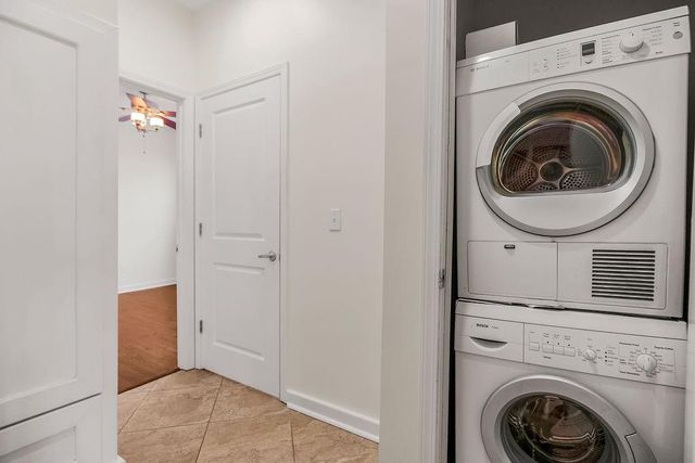 200 E 43rd Street 306, Kansas City, MO 64111