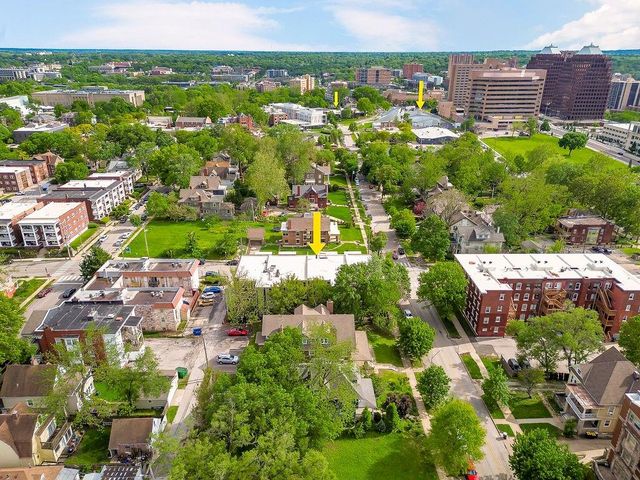 200 E 43rd Street 306, Kansas City, MO 64111