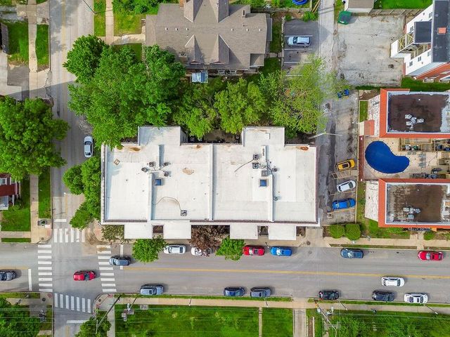 200 E 43rd Street 306, Kansas City, MO 64111