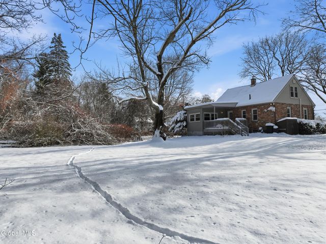 2829 Consaul Road, Schenectady, NY 12304