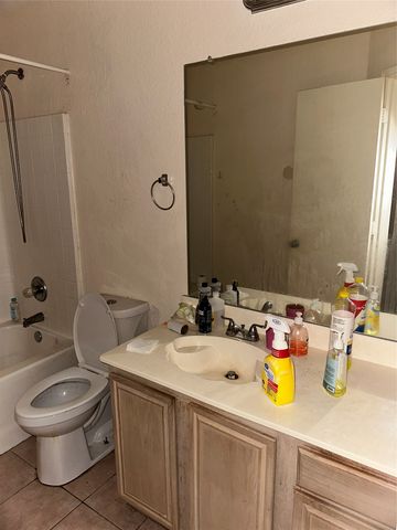 1811 Stewart Street, Cedar Hill, TX 75104