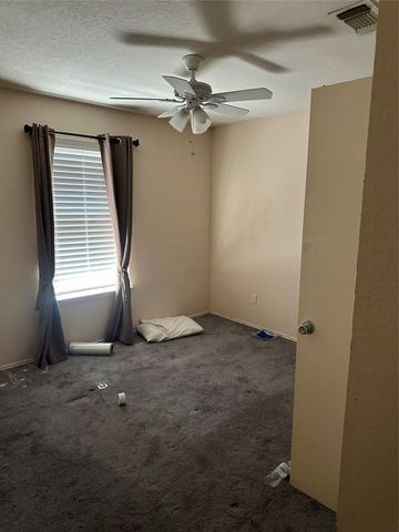 1811 Stewart Street, Cedar Hill, TX 75104