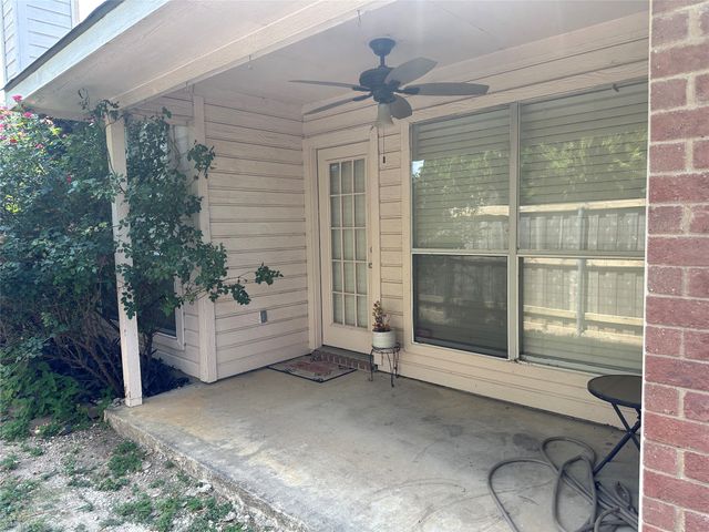 1811 Stewart Street, Cedar Hill, TX 75104