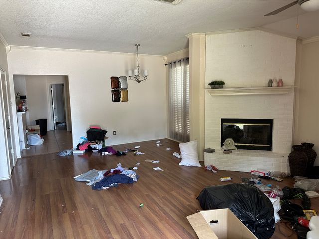 1811 Stewart Street, Cedar Hill, TX 75104