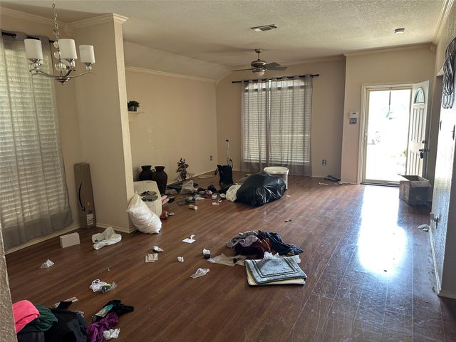 1811 Stewart Street, Cedar Hill, TX 75104
