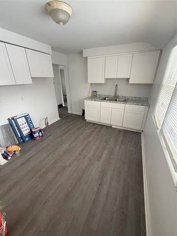 8411 Fielding Street, Detroit, MI 48228