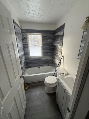 8411 Fielding Street, Detroit, MI 48228