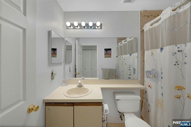 72 Marrow Street 3101, Newark, NJ 07103