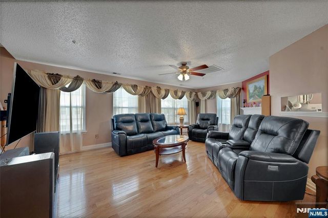 72 Marrow Street 3101, Newark, NJ 07103