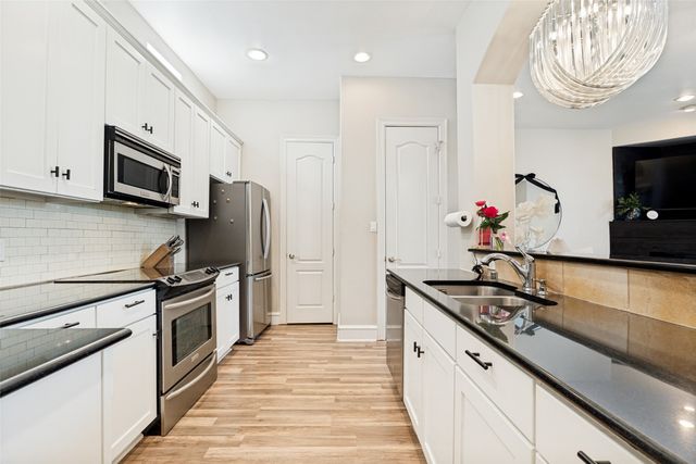 2022 N Fitzhugh Avenue C, Dallas, TX 87204