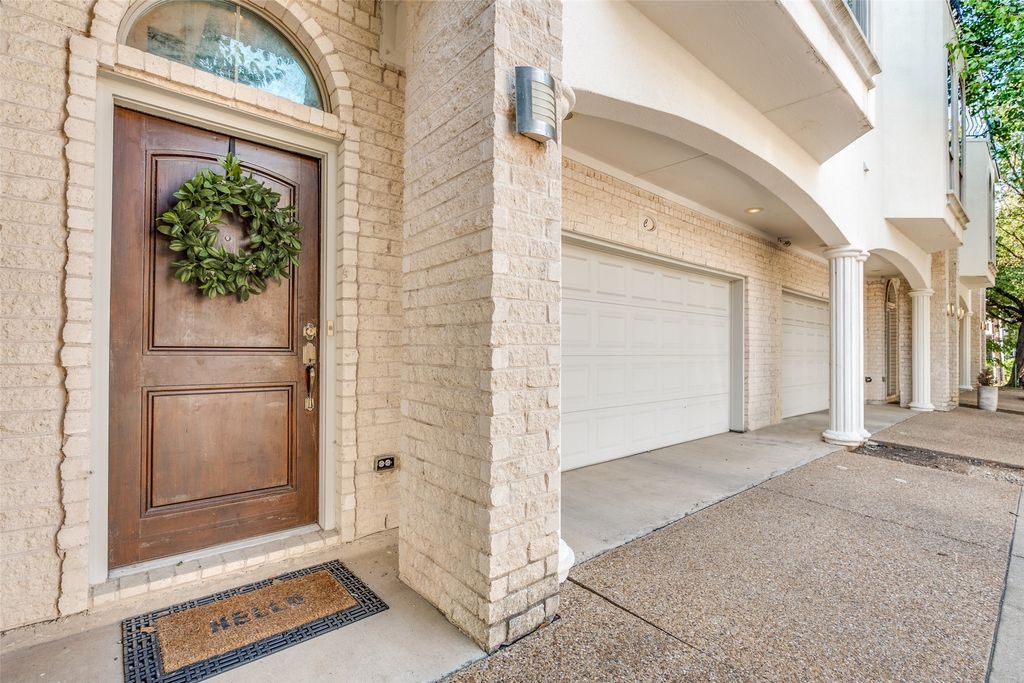 2022 N Fitzhugh Avenue C, Dallas, TX 87204