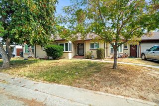 3216 Palmer St, Sacramento, CA 95815