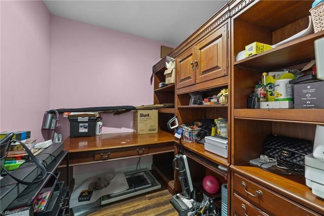 901 Decker Road, Thomasville, NC 27360