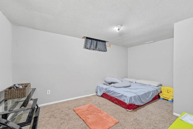 2246 W 46th St S, Wichita, KS 67217