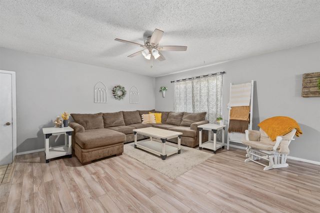 2246 W 46th St S, Wichita, KS 67217