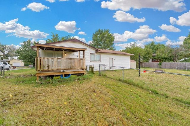 2246 W 46th St S, Wichita, KS 67217