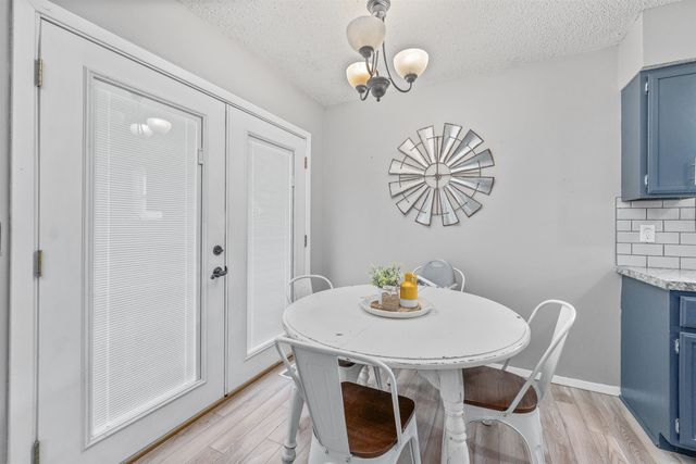 2246 W 46th St S, Wichita, KS 67217