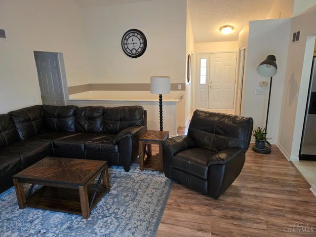 2924 Parkwalk Drive, Green Twp, OH 45239