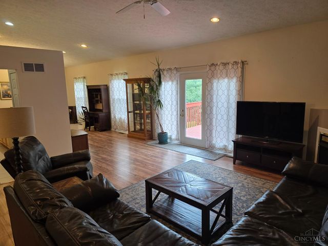 2924 Parkwalk Drive, Green Twp, OH 45239