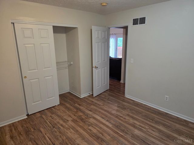 2924 Parkwalk Drive, Green Twp, OH 45239