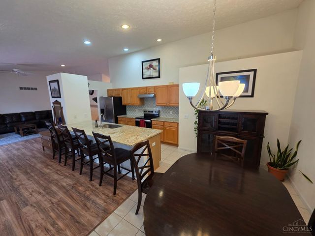 2924 Parkwalk Drive, Green Twp, OH 45239