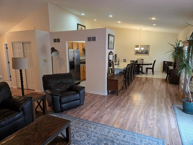 2924 Parkwalk Drive, Green Twp, OH 45239