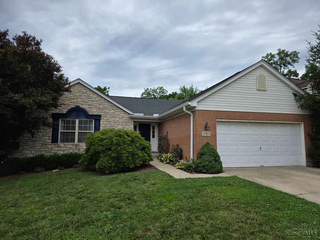 2924 Parkwalk Drive, Green Twp, OH 45239