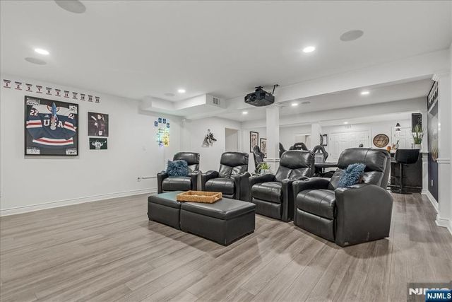 425 Rock Road, Glen Rock, NJ 07452