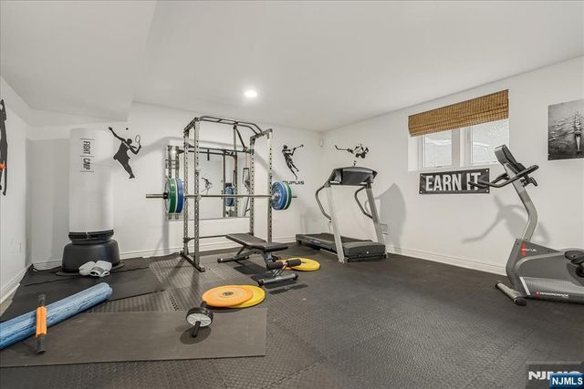 425 Rock Road, Glen Rock, NJ 07452