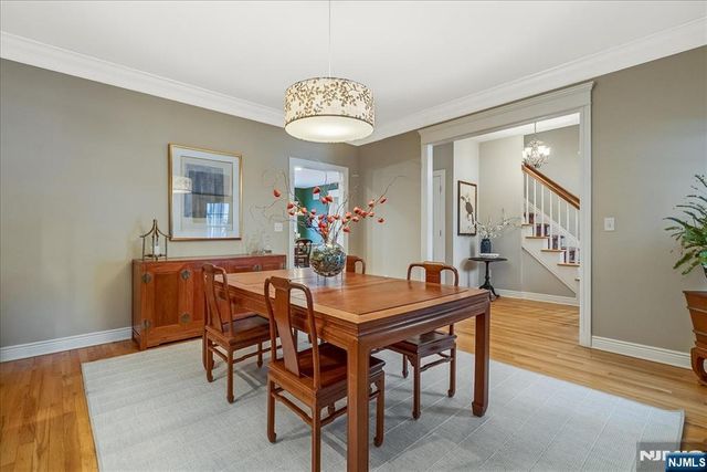 425 Rock Road, Glen Rock, NJ 07452