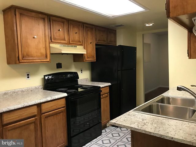 1950 MAYFLOWER DR, Woodbridge, VA 22192