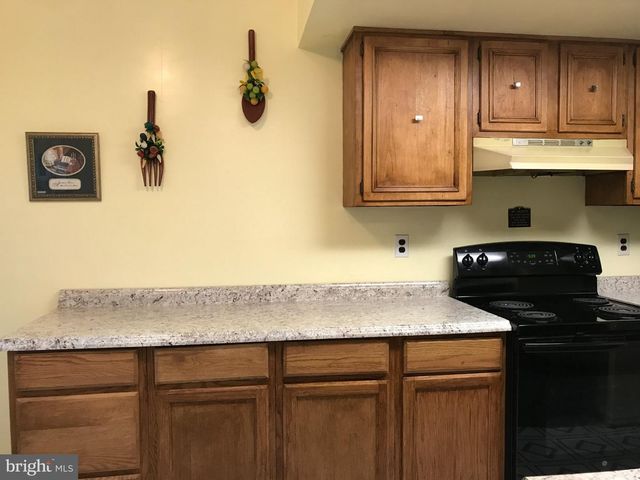 1950 MAYFLOWER DR, Woodbridge, VA 22192