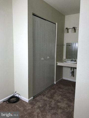 1950 MAYFLOWER DR, Woodbridge, VA 22192