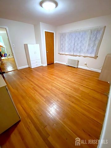 1131 Wood Avenue, Edison, NJ 08820