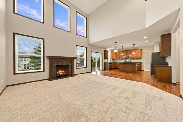 2109 Rockridge Circle, Shakopee, MN 55379